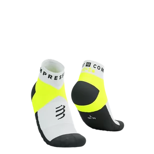 COMPRESSPORT Skarpetki do biegania ULTRA TRAIL SOCKS LOW V2.0 white/safety yellow - Skarpetki sportowe męskie - miniaturka - grafika 1