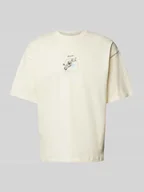 Koszulki męskie - T-shirt o kroju oversized z nadrukiem z logo - miniaturka - grafika 1