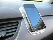 Pozostałe akcesoria do telefonów - Mata Antypoślizgowa Viki do telefonu 8,5x4,5cm - miniaturka - grafika 1