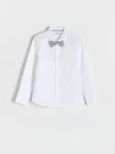 Bluzki dla chłopców - Reserved - Elegancka koszula z muchą - biały - miniaturka - grafika 1