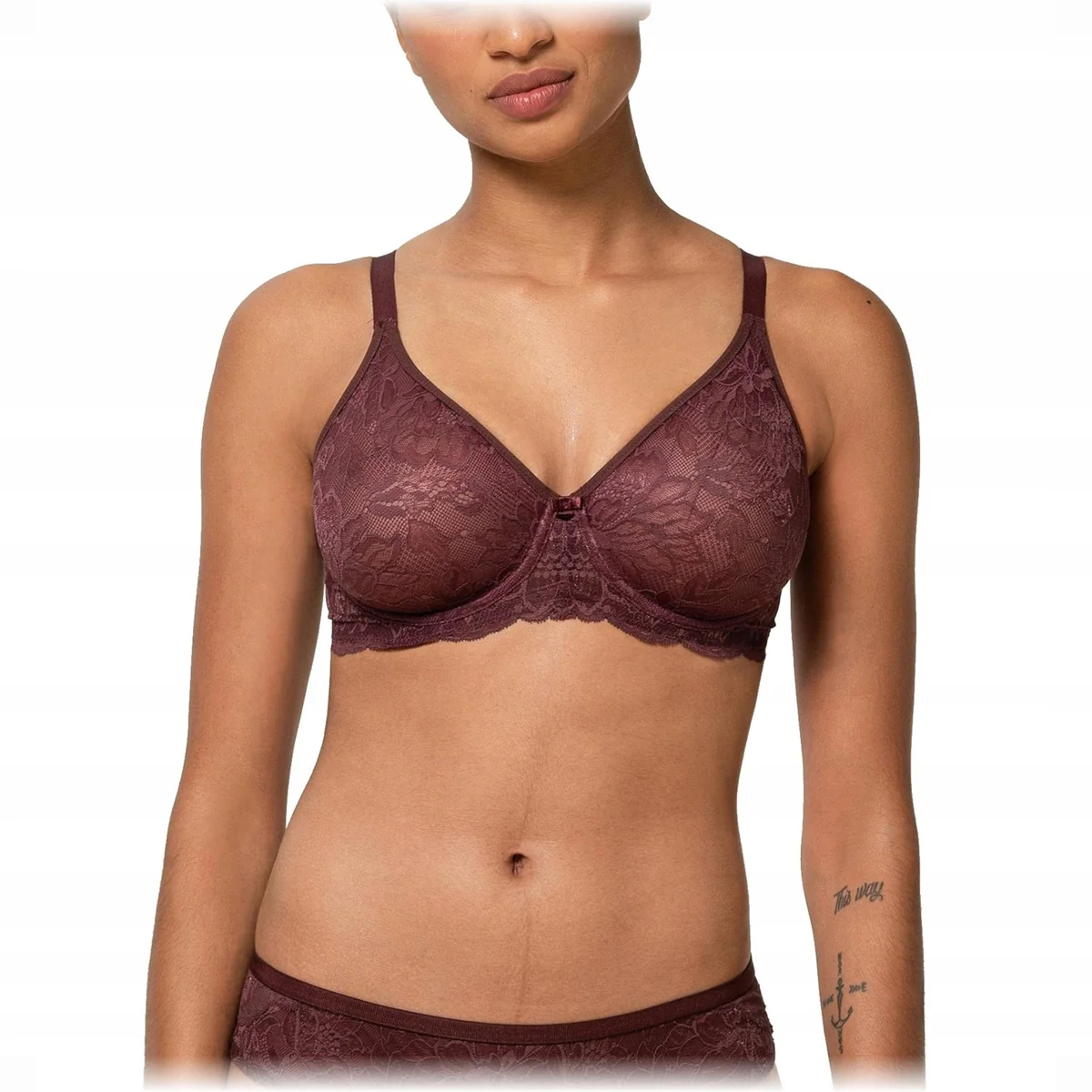 Biustonosz koronkowy miękki na fiszbinach Triumph Amourette Charm W02 90B