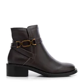 Półbuty męskie - Damskie sztyblety skórzane z ozdobnym łańcuszkiem brązowe - miniaturka - grafika 1