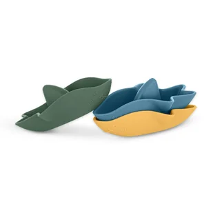 Zabawki kąpielowe silikonowe Sharks 3 szt. 6m+ PETITE&MARS - Grzechotki dla dzieci - miniaturka - grafika 1