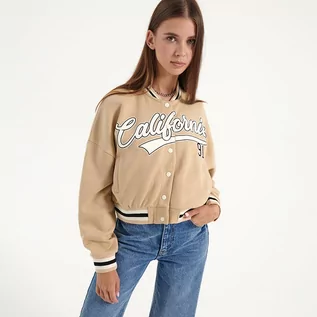 Bluzy damskie - Bluza bejsbolówka w stylu college California - grafika 1