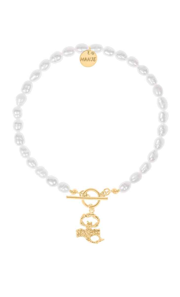 Bransoletka z pereł z pozłacanym znakiem zodiaku Skorpion 16 cm