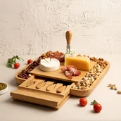 Deski do krojenia - Deska RUMI do serwowania z 4 nożykami 32x32 cm HOMLA - miniaturka - grafika 1