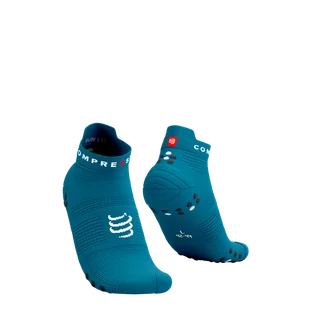 COMPRESSPORT Skarpetki do biegania krótkie ProRacing Socks V4 mosaic blue/magent - Skarpetki sportowe męskie - miniaturka - grafika 1