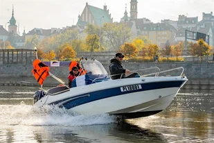 Kurs na sternika motorowodnego - Warszawa - Czasopisma - miniaturka - grafika 1