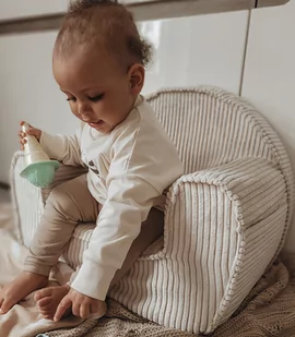 Off white - fotelik dla dzieci - Fotele i pufy dla dzieci - miniaturka - grafika 1
