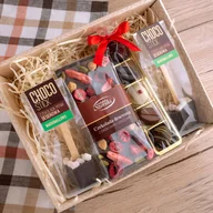 Zestawy upominkowe - Zestaw prezentowy - choco sticki, czekolada, pralinki - miniaturka - grafika 1