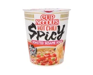 Szybkie dania obiadowe - Nissin kluski w kubeczku o smaku ostrego chili  66g - miniaturka - grafika 1