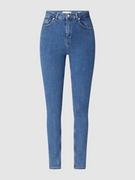 Spodnie damskie - Jeansy z wysokim stanem o kroju skinny fit, z dodatkiem streczu, model ‘Martha’ - miniaturka - grafika 1