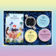 Zestawy upominkowe - Zestaw prezentowy na wyjątkową letnią okazję Box HOT SUMMER. Zestaw 10 saszetek 10x 5g z herbatą różenego rodzaju i smaku, herbata owocowa, rooibos .. - miniaturka - grafika 1