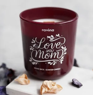 ŚWIECA ZAPACHOWA DLA MAMY, LOVE YOU MOM, ŚWIECZKA NA PREZENT, DZIEŃ MATKI, PERFUMOWANA ZAPACHOWA SOJOWA Z DREWNIANYM KNOTEM ZAPACH RÓŻY RÓŻANY ROSE - Świece - miniaturka - grafika 1