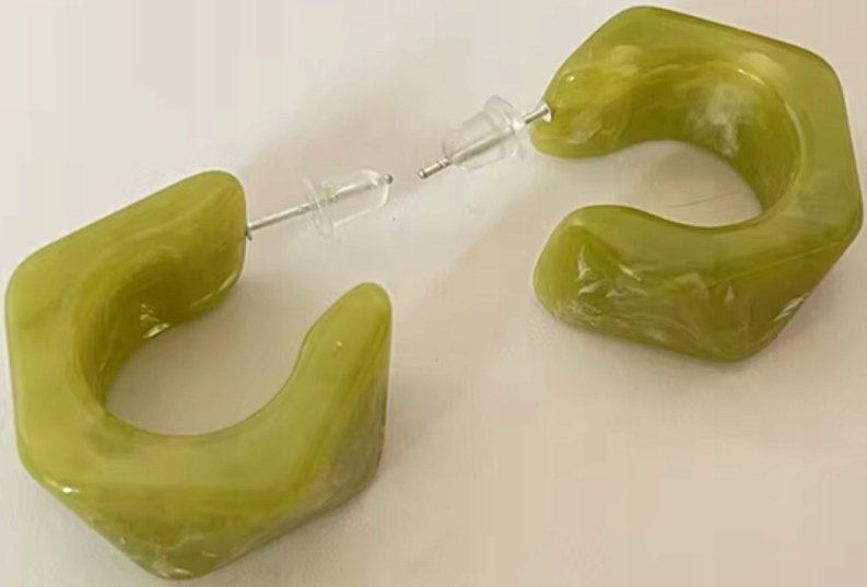 Zielone Kolczyki Nowoczesne Eleganckie z Akrylu Sztyft Stal Chirurgiczna