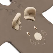 Rampersy - Hi Little One rampers niemowlęcy MIŚ OverSize BOHO Caffe Latte roz M Pom Pom - miniaturka - grafika 1