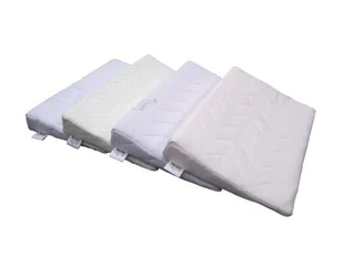 Poduszka klin Hevea Baby 60x36 (Aloe Green Power) - Kołdry i poduszki dla dzieci - miniaturka - grafika 1