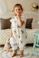 Zabezpieczenia dla dzieci - Śpiworek muślinowy ze skarpetkami , letni od 2 do 4 lat - WESOŁA ZEBRA 0.5 TOG - miniaturka - grafika 1