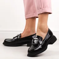 Mokasyny damskie - Czarne skórzane mokasyny damskie Vinceza 63503 - miniaturka - grafika 1