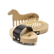 Skoczki dla dzieci - Zestaw Do Pielęgnacji Konia Na Kiju Hobby Horse - By Astrup - miniaturka - grafika 1