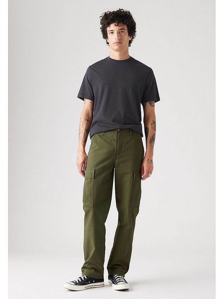 Levi's Bojówki w kolorze oliwkowym