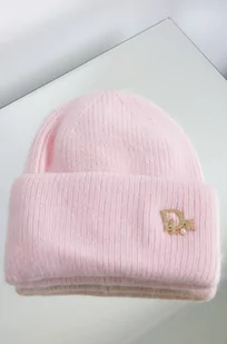 OCIEPLANA CZAPKA ZIMOW Z OZDOBNĄ PRZYPINKĄ- JASNO RÓŻOWA - Olika - Czapki damskie - miniaturka - grafika 1