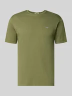 Koszulki męskie - T-shirt o kroju regular fit z wyhaftowanym logo - miniaturka - grafika 1