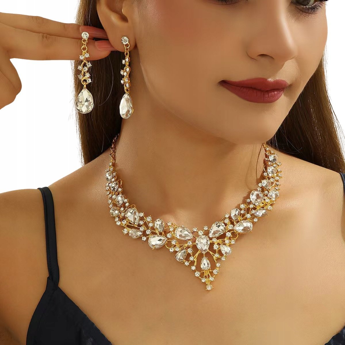 KOMPLET BIŻUTERII DAMSKIEJ POZŁACANY Z CYRKONIAMI