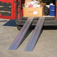 Pozostałe wyposażenie warsztatu - METALMEC Szyny najazdowe, para, długość 2000 mm, szerokość 200 mm, nośność 400 kg M030B2HS/20 - miniaturka - grafika 1