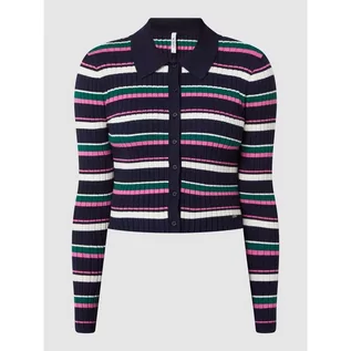 Swetry damskie - Kardigan krótki ze wzorem w paski model Barbora - Pepe Jeans - grafika 1