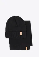 Czapki damskie - Zestaw zimowy: czapka i szalik o grubym splocie czarny - miniaturka - grafika 1