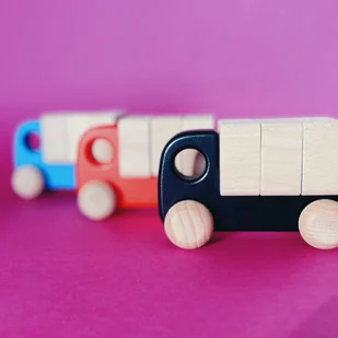 Ciężarówka z klockami - Zabawki zręcznościowe - miniaturka - grafika 1