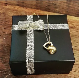 Fitness naszyjnik - Naszyjniki - miniaturka - grafika 1