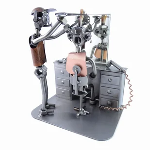 Metalowa figurka Fryzjer przy toaletce - Figurki dekoracyjne - miniaturka - grafika 1