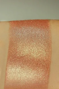 GlamShop Pigment prasowany - Turbo Glow - Top NUDE 330 waga 1.8 g - Cienie do powiek - miniaturka - grafika 2