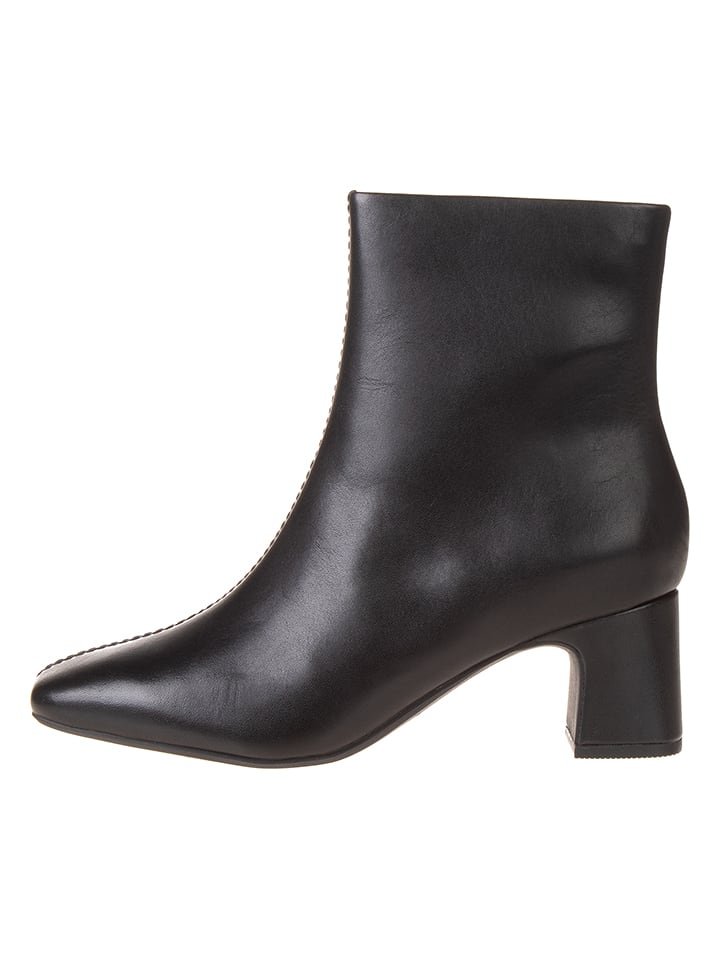 Clarks Skórzane botki 