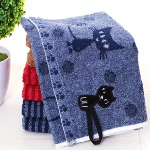 Ręcznik z kotem - niebieski - Gadżety do domu - miniaturka - grafika 1