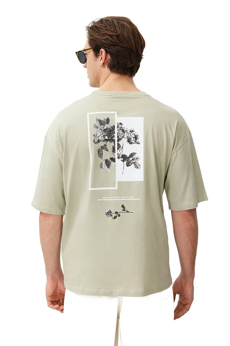 TRENDYOL MAN T-SHIRT MĘSKI KWIATOWY MOTYW NA PLECACH XL 5DA