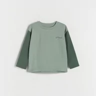 Koszulki dla chłopców - Reserved - Longsleeve oversize - Zielony - miniaturka - grafika 1