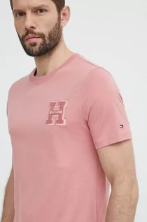 Koszulki męskie - Tommy Hilfiger t-shirt bawełniany męski kolor różowy z aplikacją MW0MW34436 - grafika 1