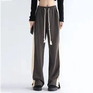 Spodnie sportowe damskie - Damskie dresy z wysokim stanem - Szary - miniaturka - grafika 1