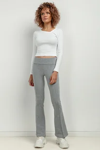 Spodnie dzwony z dzianiny dresowej z kantem, T414, jasnoszare - Spodnie sportowe damskie Spodnie dzwony z dzianiny dresowej z kantem, T414, jasnoszare - Spodnie sportowe damskie - miniaturka - grafika 1