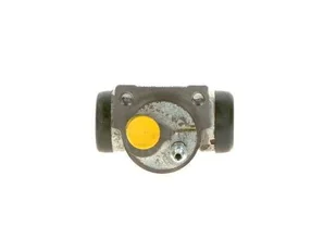 BOSCH Cylinderek hamulcowy F 026 009 235 - Cylinderki hamulcowe - miniaturka - grafika 1