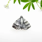 Broszki - Broszka srebra z Ćmą - biżuteria artystyczna - miniaturka - grafika 1