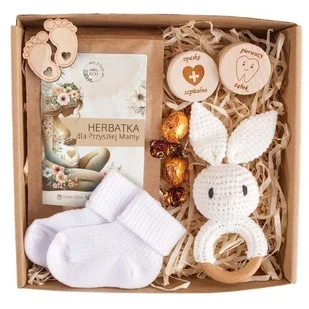 PREZENT z okazji Baby Shower dla Przyszłej Mamy gryzak, herbatka, skarpetki - Zestawy upominkowe PREZENT z okazji Baby Shower dla Przyszłej Mamy gryzak, herbatka, skarpetki - Zestawy upominkowe - miniaturka - grafika 1