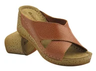 Klapki i japonki damskie - Klapki damskie na koturnie brązowe INBLU NG-4G - Inblu - miniaturka - grafika 1