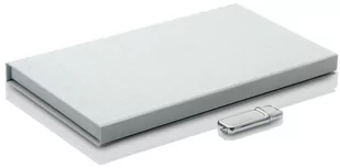 Zestaw pastel szary pendrive + pudełko do 50 zdjęć i pen - Akcesoria fotograficzne - miniaturka - grafika 1