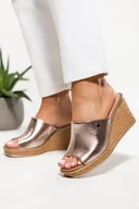 Klapki i japonki damskie - Złote klapki damskie Sergio Leone na ozdobnym koturnie skórzana wkładka KL213-CA - miniaturka - grafika 1