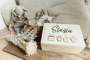 Pudełko na skarby/ Prezent na Chrzest, roczek, urodzinki - Pamiątka Chrztu Świętego - miniaturka - grafika 1