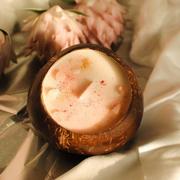 Świece - CocoWick świeca sojowa Rozkosz w łupinie kokosa - miniaturka - grafika 1
